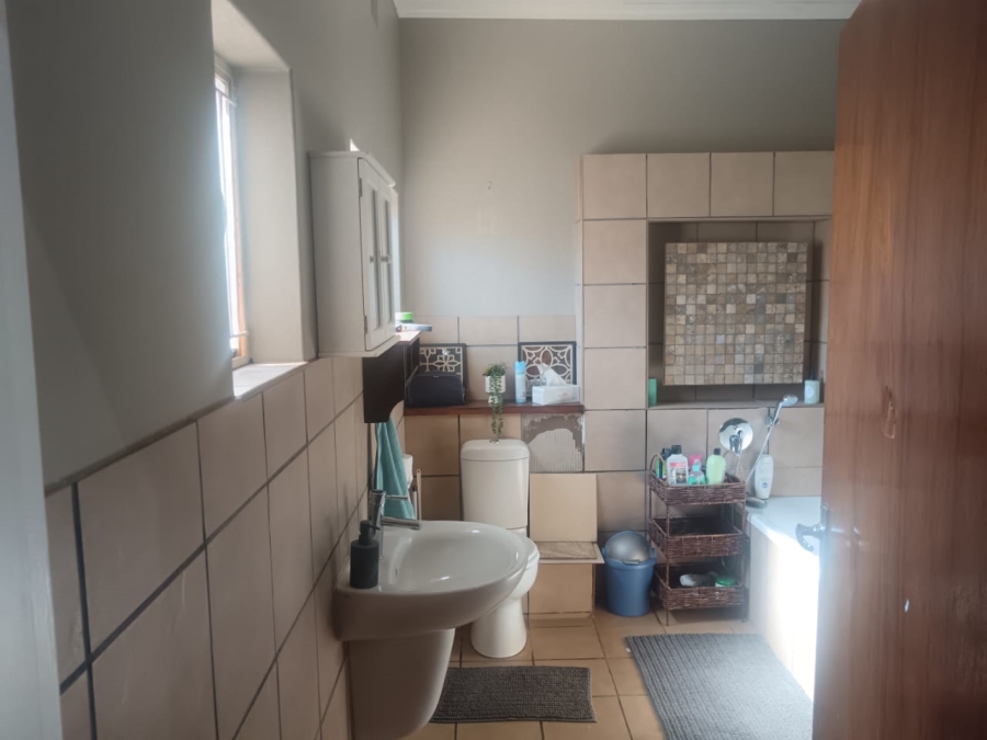 4 Bedroom Property for Sale in Hadison Park Northern Cape